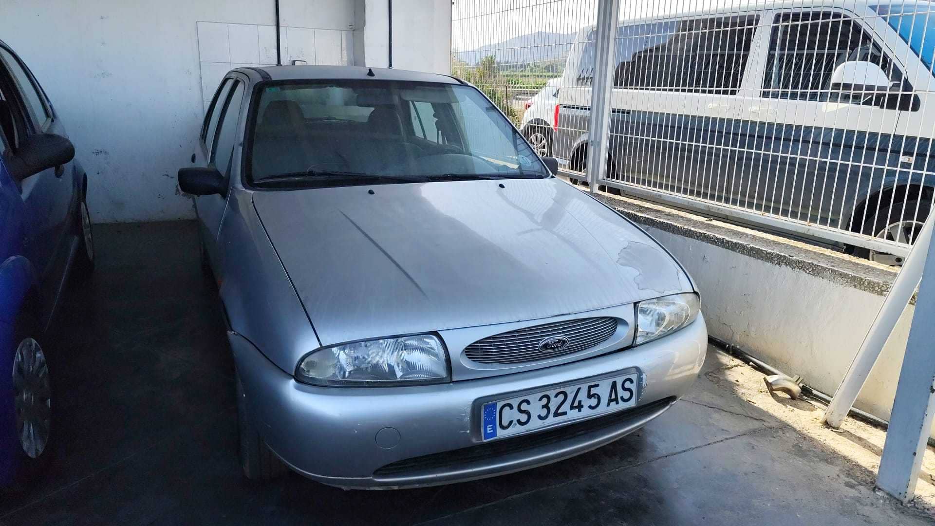 Ford Fiesta Berlina (1996->)