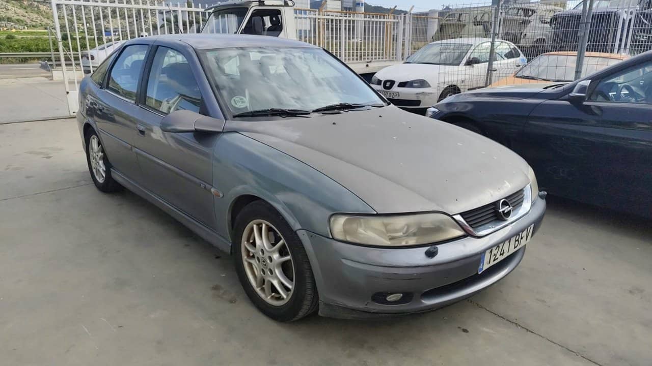Opel Vectra B Berlina (1995->)